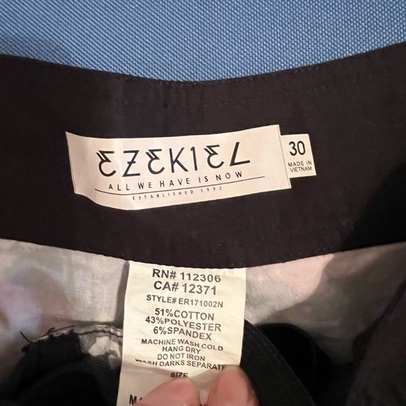 Men’s floral bathing suit trunks - Picture 3 of 3